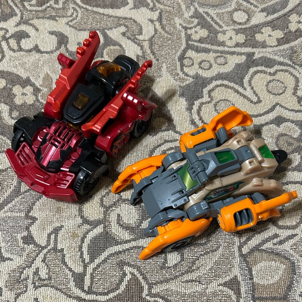 2 VTech French Switch & Go Vehicles: Dune Buggy / Scorpion & Muscle Car / T-Rex